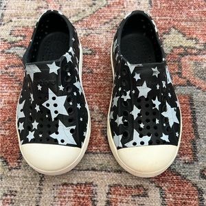 Native Shoes Black & white star
